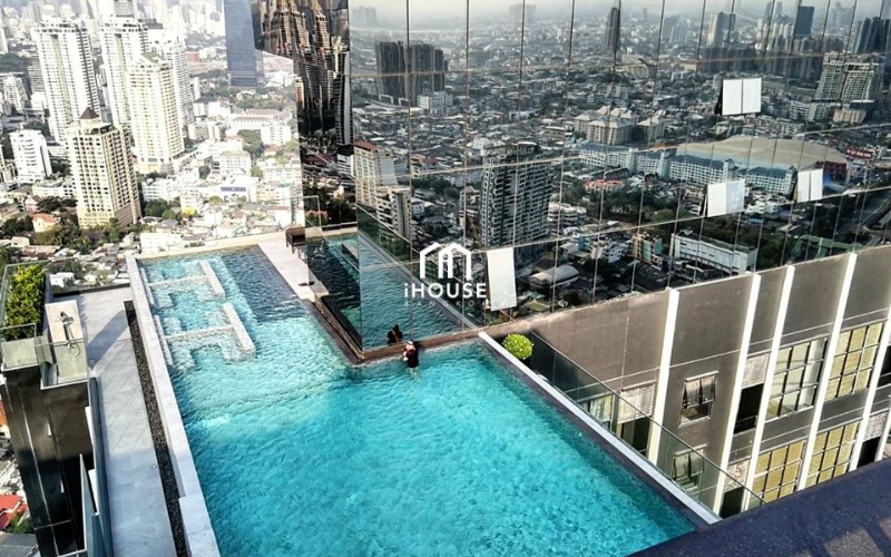 Knightsbridge Prime Sathorn