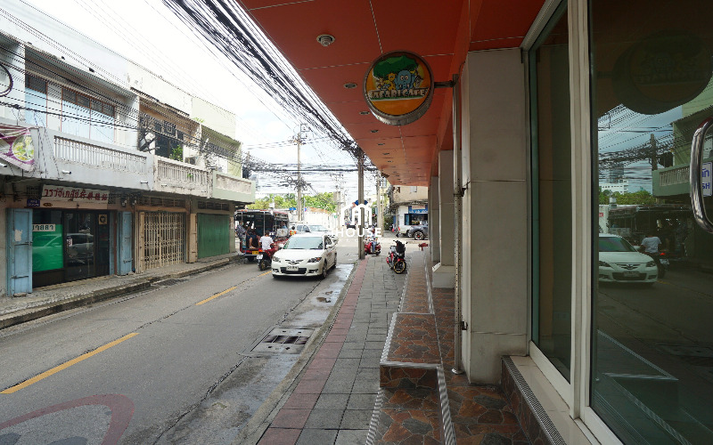 Commercial building for sale in Soi Chan 35