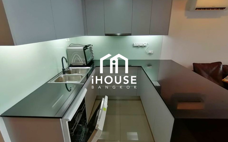 15 Sukhumvit Residences