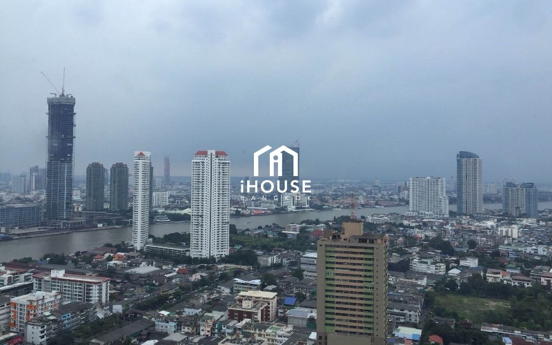 Urbano Absolute Sathon - Taksin