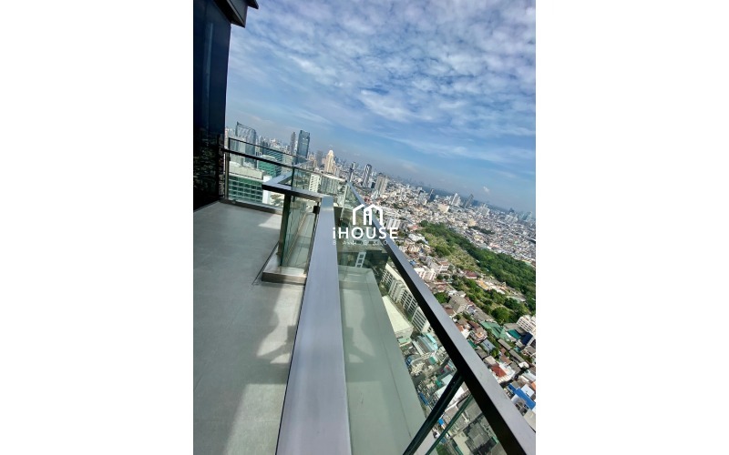 The Bangkok Sathorn