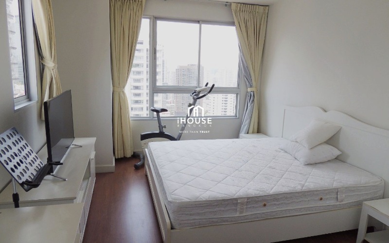 Condo One X Sukhumvit 26