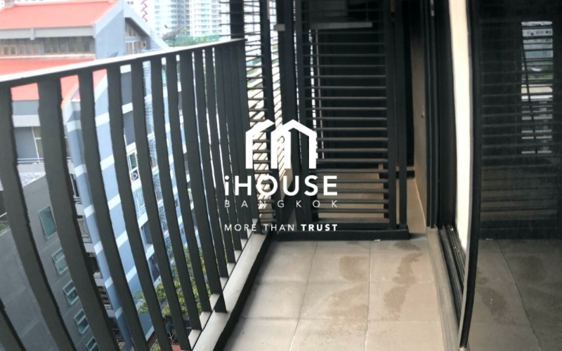 Edge Sukhumvit 23